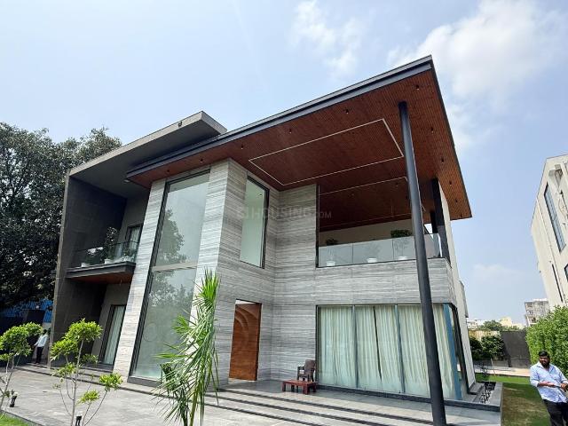 5 BHK Farm House in Chhattarpur for resale New Delhi. The reference number is 20963476