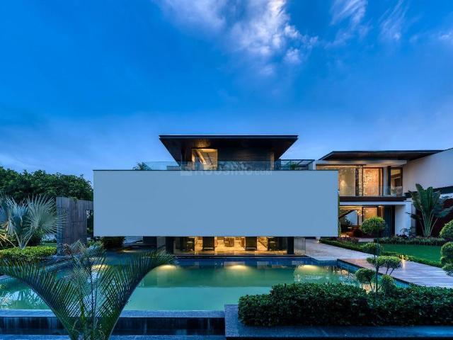 5 BHK Farm House in DLF Farms for resale New Delhi. The reference number is 20499068