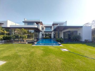 5 BHK Farm House in DLF Farms for resale New Delhi. The reference number is 20510371