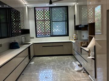5 BHK Independent Builder Floor in Naraina for rent New Delhi. The reference number is 20553872