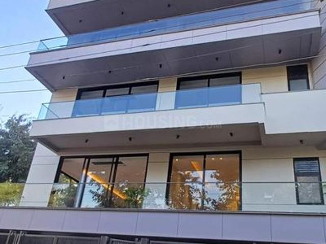 5 BHK Independent Builder Floor in DLF Phase 4 for resale Gurgaon. The reference number is 20006540
