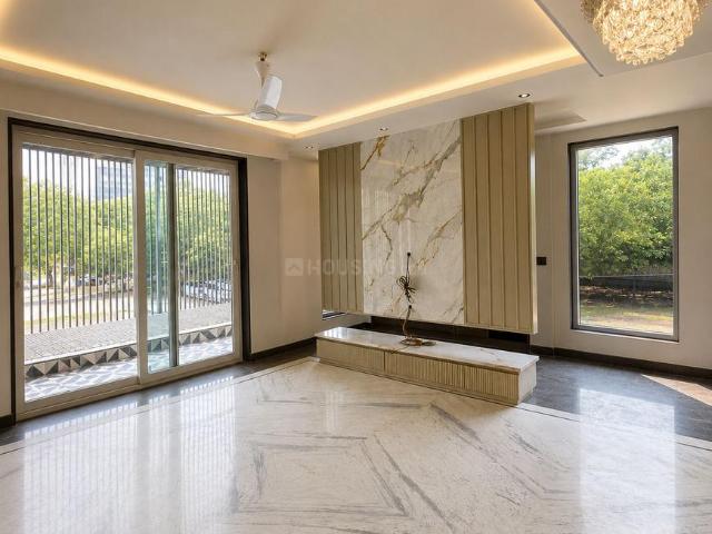 5 BHK Independent Builder Floor in DLF Phase 3 for resale Gurgaon. The reference number is 21028425