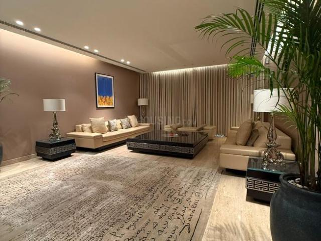 5 BHK Independent Builder Floor in Greater Kailash II for rent New Delhi. The reference number is 21100262