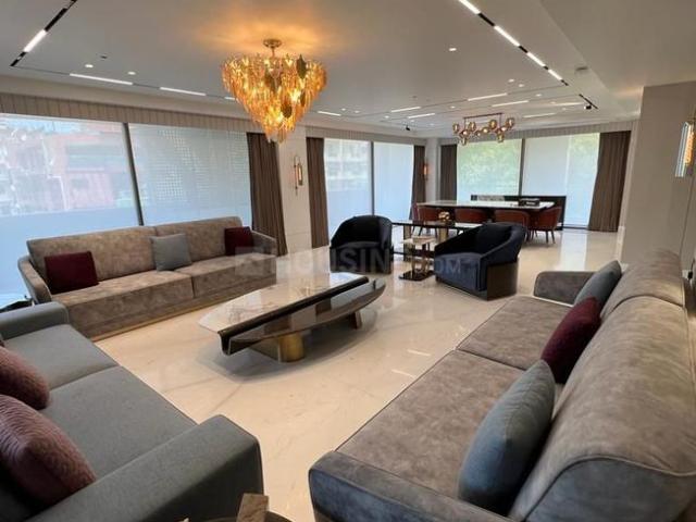 5 BHK Independent Builder Floor in Greater Kailash II for resale New Delhi. The reference number is 20453411