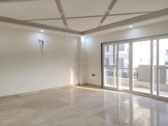 5 BHK Independent Builder Floor in Green Field Colony for resale Faridabad. The reference number is 21249558