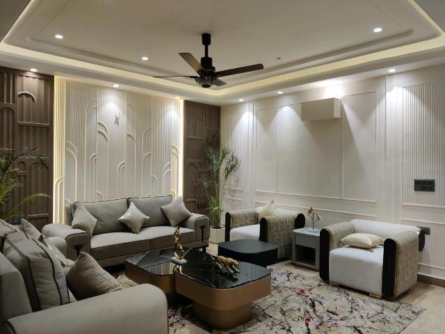 5 BHK Independent Builder Floor in Indirapuram for resale Ghaziabad. The reference number is 20551657