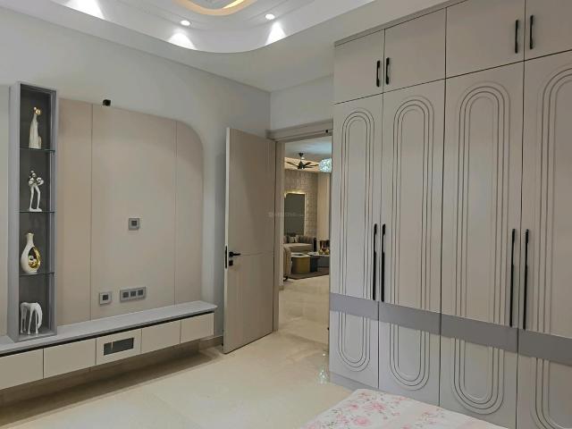 5 BHK Independent Builder Floor in Indirapuram for resale Ghaziabad. The reference number is 20718216