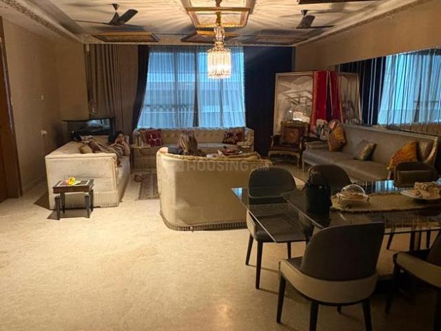 5 BHK Independent Builder Floor in Karol Bagh for resale New Delhi. The reference number is 20475682