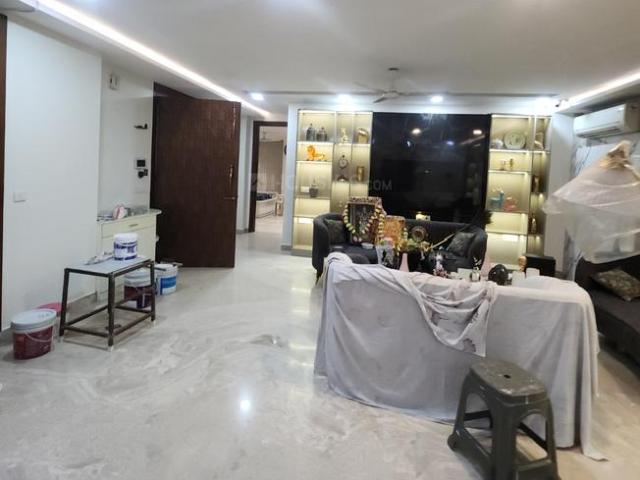 5 BHK Independent Builder Floor in Punjabi Bagh for resale New Delhi. The reference number is 19774103