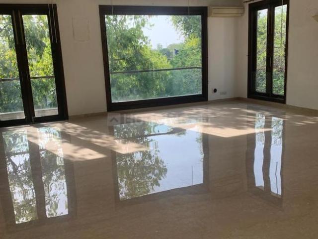 5 BHK Independent Builder Floor in Panchsheel Park for rent New Delhi. The reference number is 21031536