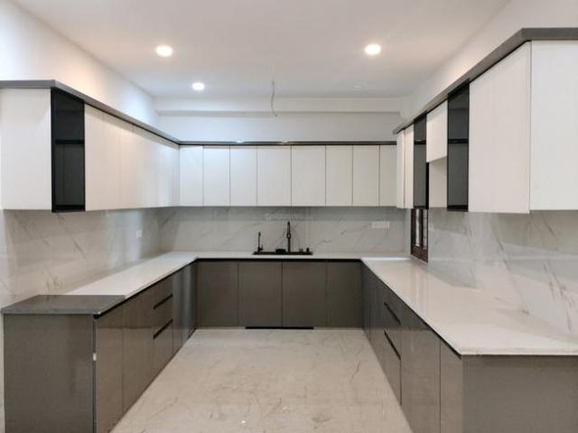5 BHK Independent Builder Floor in Rajendra Nagar for resale Ghaziabad. The reference number is 17980937