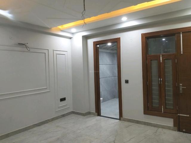 5 BHK Independent Builder Floor in Rajendra Nagar for resale Ghaziabad. The reference number is 19800192