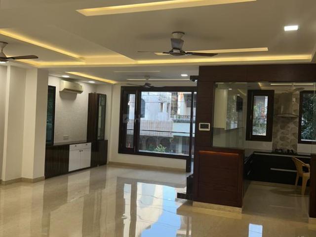 5 BHK Independent Builder Floor in Rajendra Nagar for resale Ghaziabad. The reference number is 19801609