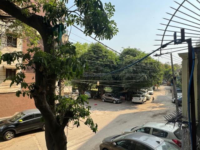 5 BHK Independent Builder Floor in Vishnu Garden for resale New Delhi. The reference number is 20217810