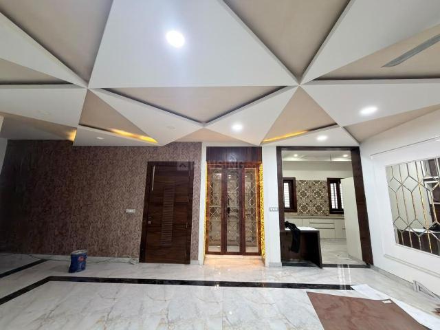 5 BHK Independent Builder Floor in Sector 85 for rent Faridabad. The reference number is 21211729