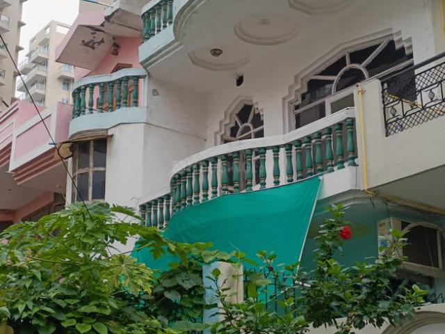 5 BHK Independent Builder Floor in Sector 22 for resale Gurgaon. The reference number is 21007877
