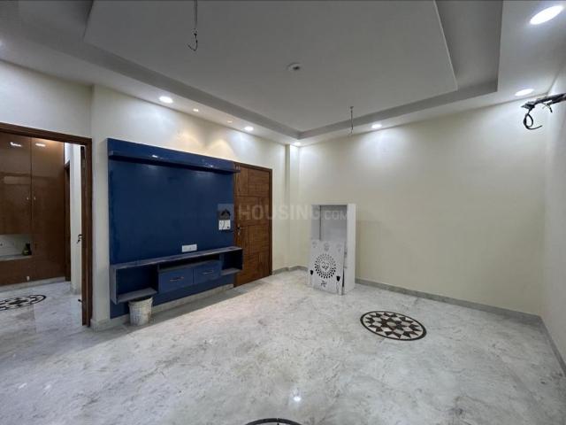 5 BHK Independent Builder Floor in Sector 24 Rohini for resale New Delhi. The reference number is 19801908