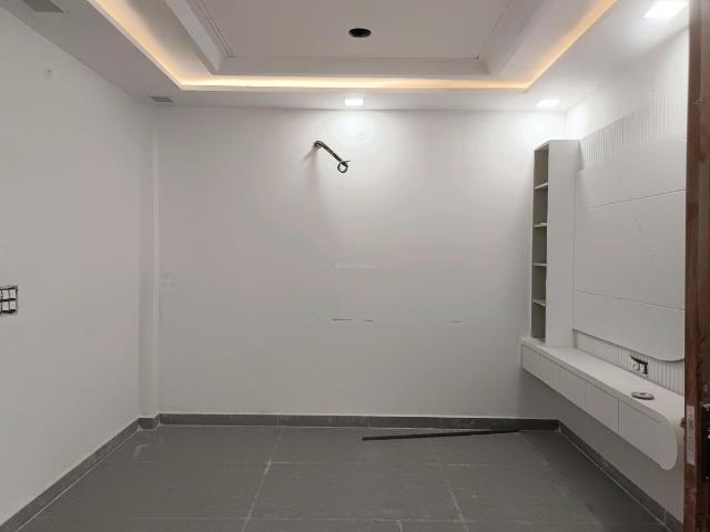5 BHK Independent Builder Floor in Sector 25 Rohini for resale New Delhi. The reference number is 19336709