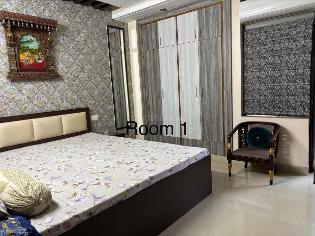 5 BHK Independent Builder Floor in Vaishali for resale Ghaziabad. The reference number is 18687448
