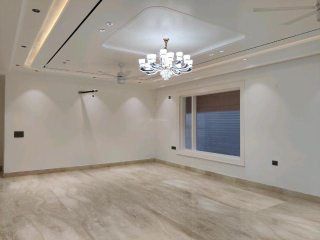 5 BHK Independent Builder Floor in Vaishali for resale Ghaziabad. The reference number is 19271135