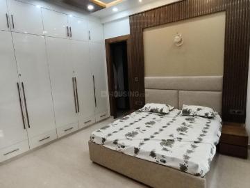 5 BHK Independent Builder Floor in Vaishali for resale Ghaziabad. The reference number is 20517440