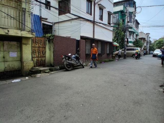5 BHK Independent House in Tollygunge for resale Kolkata. The reference number is 21094677