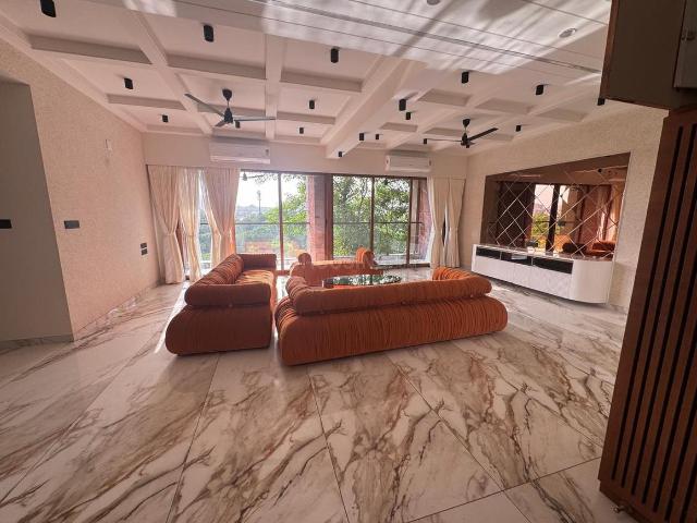 5 BHK Independent House in Vastrapur for resale Ahmedabad. The reference number is 20972348