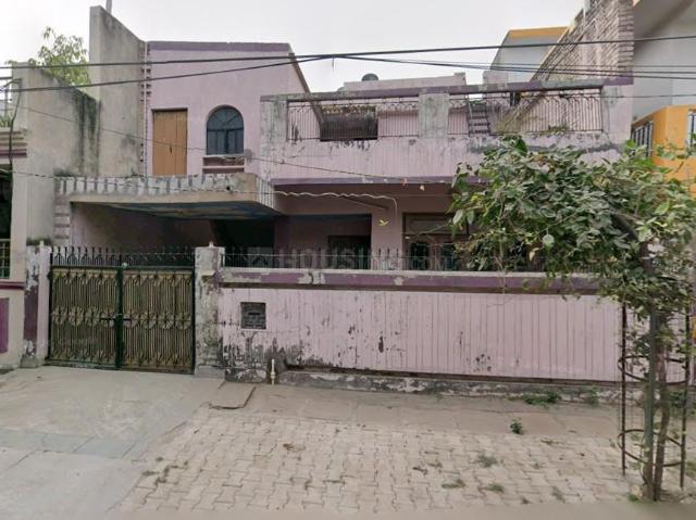5 BHK Independent House in Vijay Nagar for resale Ghaziabad. The reference number is 20823818