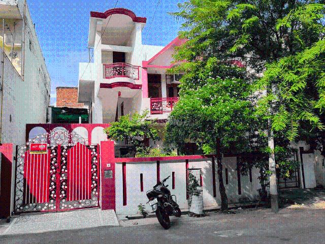 5 BHK Independent House in Vikas Nagar for resale Lucknow. The reference number is 16368825