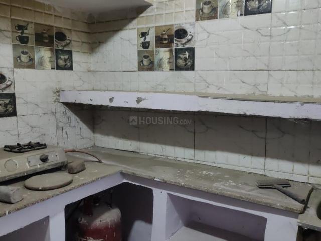 5 BHK Independent House in Alambagh for resale Lucknow. The reference number is 18567700