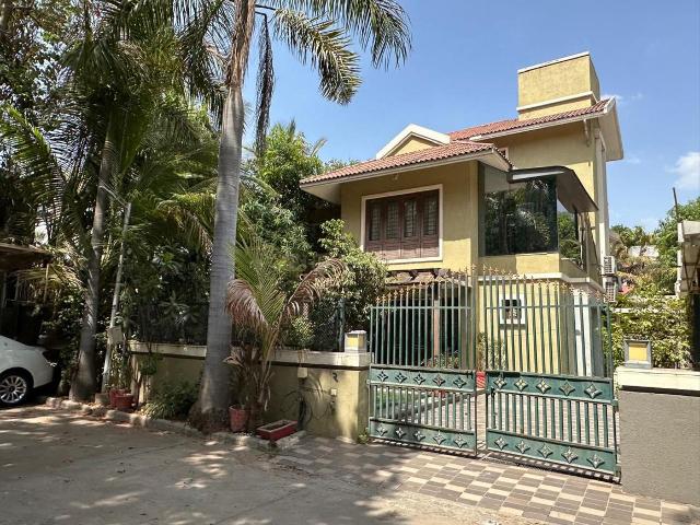 5 BHK Independent House in Ambli for resale Ahmedabad. The reference number is 20778117