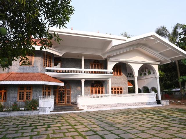 5 BHK Independent House in Angamaly for rent Kochi. The reference number is 19071877