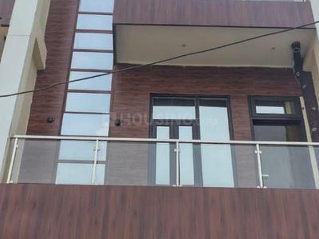 5 BHK Independent House in Bamheta Village for resale Ghaziabad. The reference number is 20571635