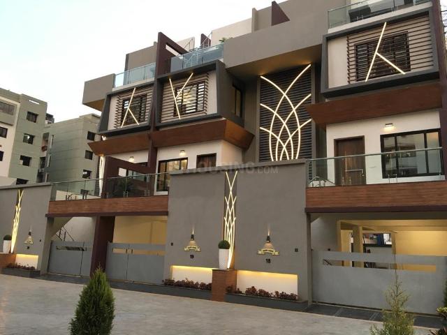 5 BHK Independent House in Bhimrad for resale Surat. The reference number is 15359259
