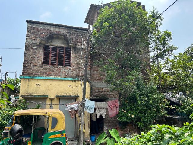 5 BHK Independent House in Birati for resale Kolkata. The reference number is 20538470