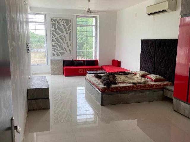 5 BHK Independent House in Bodakdev for resale Ahmedabad. The reference number is 15387467