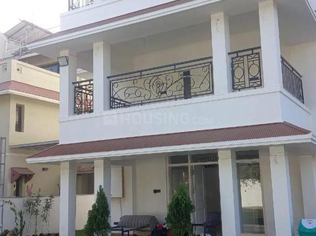 5 BHK Independent House in Bodakdev for resale Ahmedabad. The reference number is 20997418