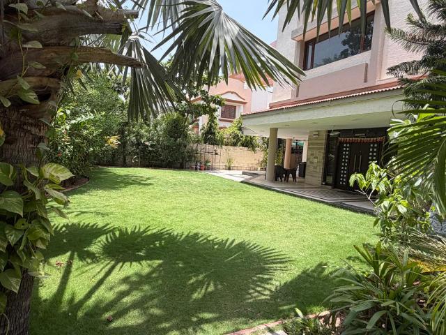 5 BHK Independent House in Bopal for resale Ahmedabad. The reference number is 20354056