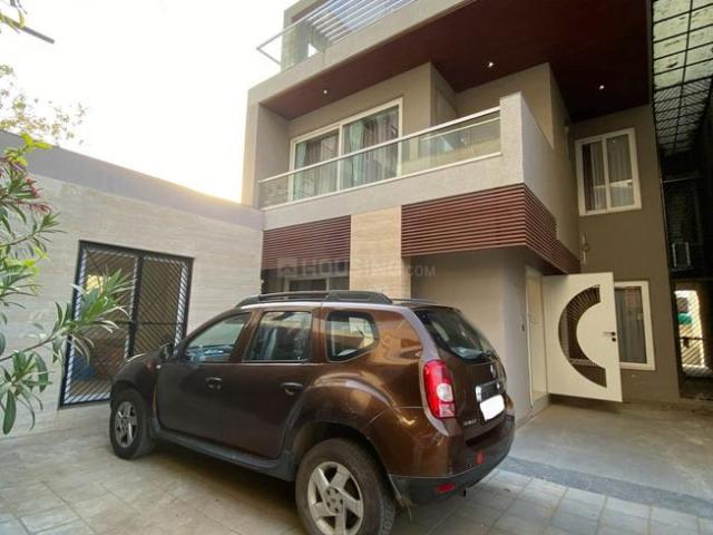 5 BHK Independent House in Bopal for resale Ahmedabad. The reference number is 20491685