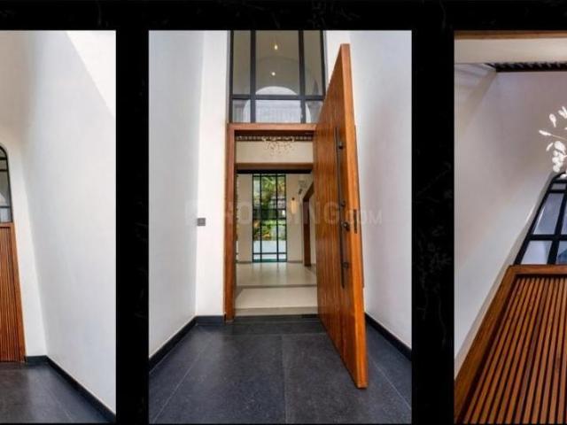 5 BHK Independent House in Candolim for resale Goa. The reference number is 21122968
