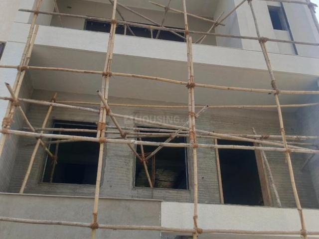 5 BHK Independent House in City Light for resale Surat. The reference number is 20393610