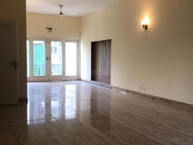 5 BHK Independent House in Defence Colony for rent New Delhi. The reference number is 20744845