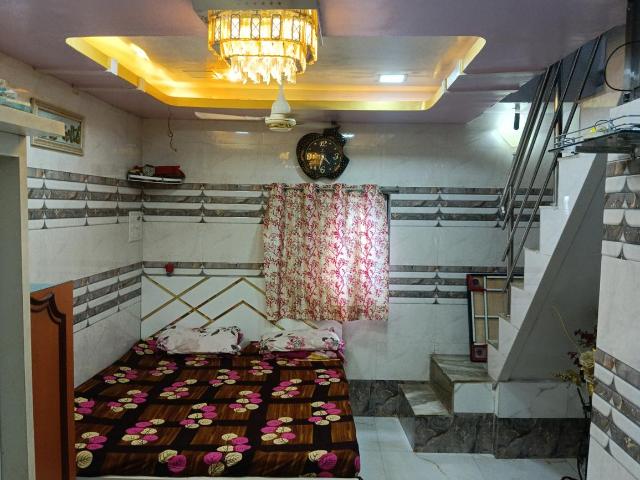 5 BHK Independent House in Dharavi for resale Mumbai. The reference number is 21155784