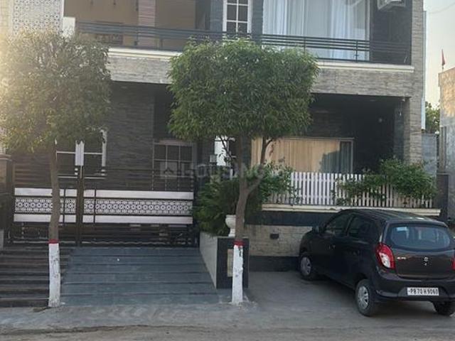 5 BHK Independent House in Focal Point for resale Dera Bassi. The reference number is 20037351