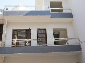 5 BHK Independent House in Gazipur for resale Zirakpur. The reference number is 19611395