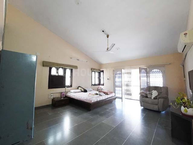 5 BHK Independent House in Ghatlodiya for resale Ahmedabad. The reference number is 20032631