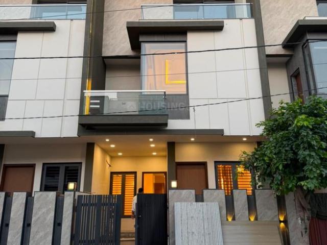 5 BHK Independent House in Gokulpura for resale Jaipur. The reference number is 20733494