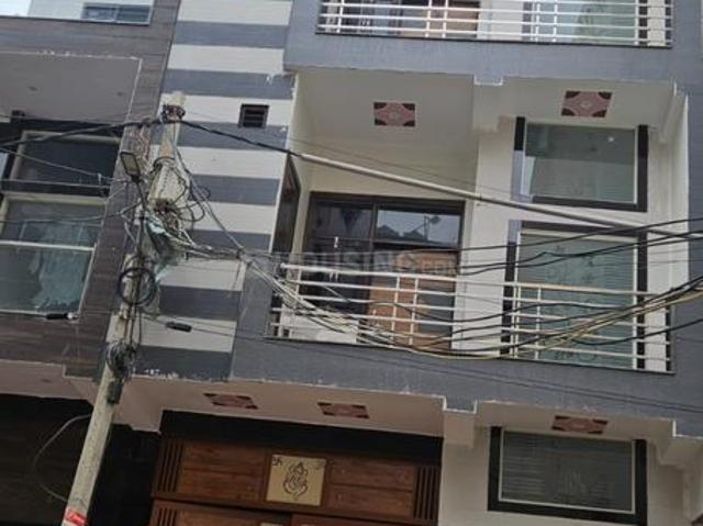 5 BHK Independent House in Govindpuram for resale Ghaziabad. The reference number is 20467999