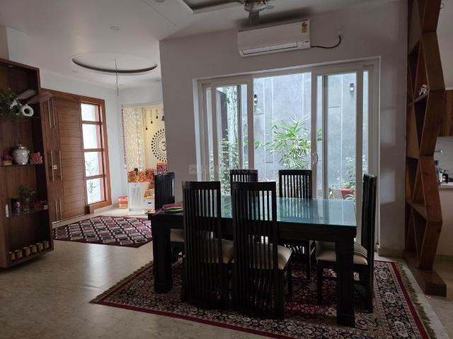 5 BHK Independent House in Haldwani for resale Nainital. The reference number is 19979442