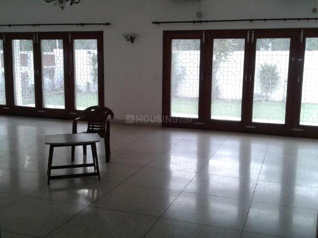 5 BHK Independent House in Hauz Khas for resale New Delhi. The reference number is 21034716